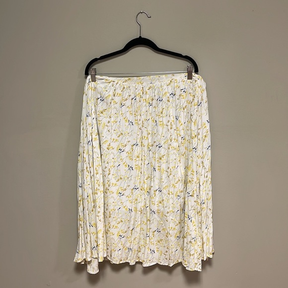 Twik Women’s Racerback Fit and Flare Midi Dress - Picture 5 of 6